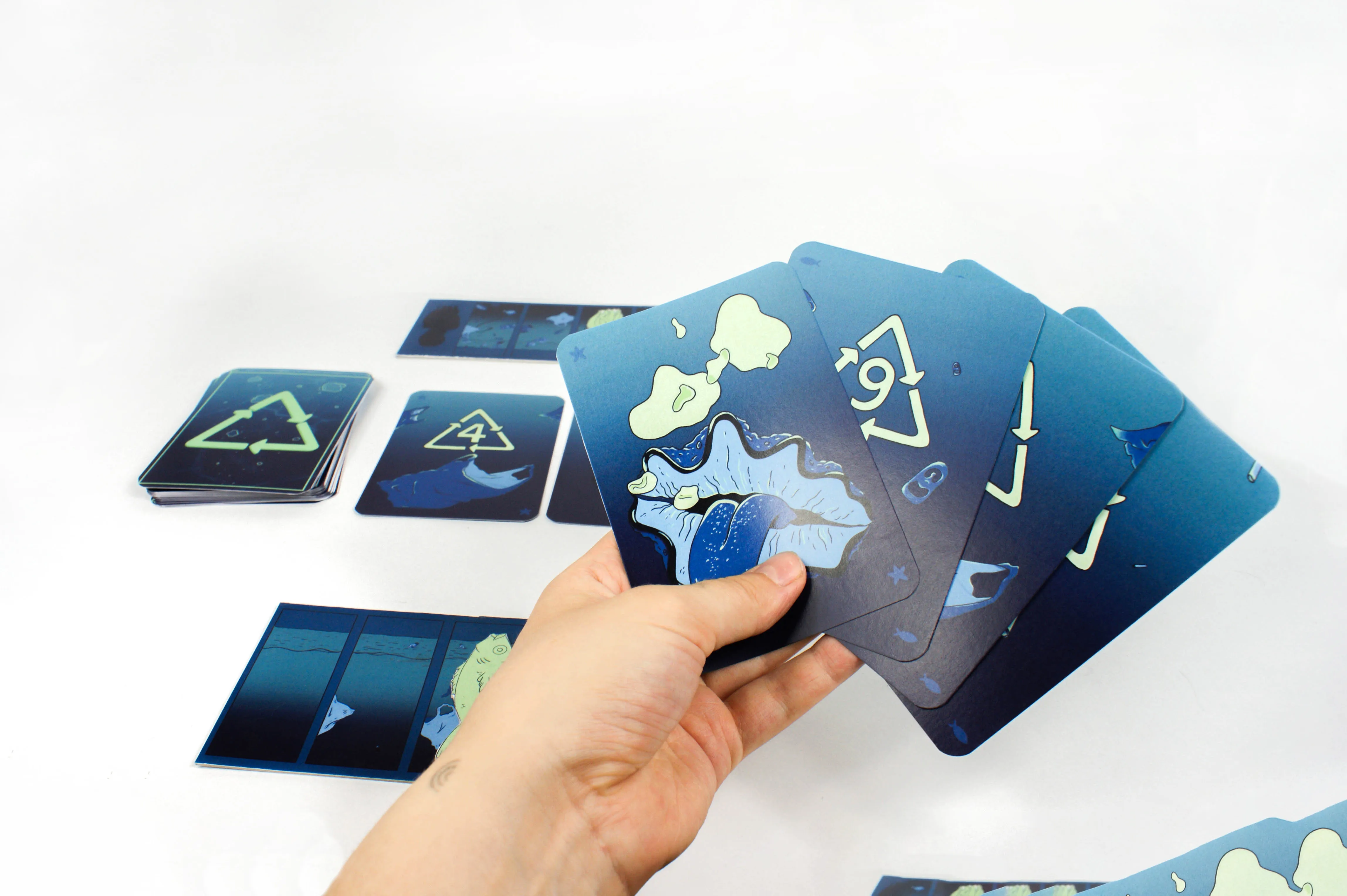 Schwimmen cardgame